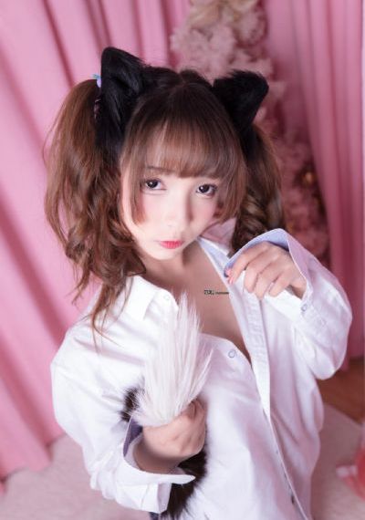 漂亮的女学生bd高清2