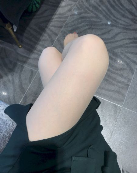 丰满人妇精油按摩